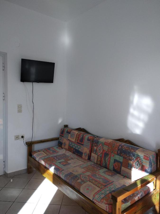 Ton Mari Apartments Палиохора Екстериор снимка