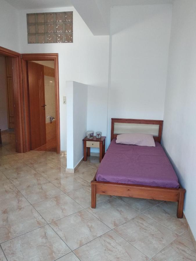 Ton Mari Apartments Палиохора Екстериор снимка
