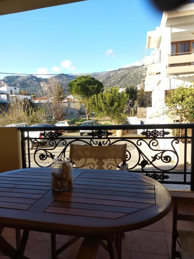 Ton Mari Apartments Палиохора Екстериор снимка