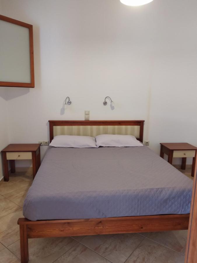 Ton Mari Apartments Палиохора Екстериор снимка
