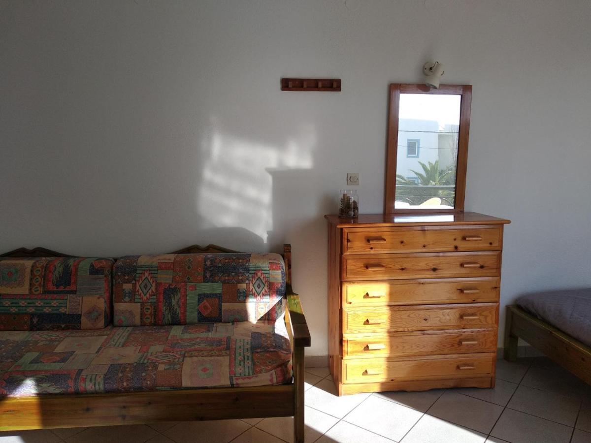 Ton Mari Apartments Палиохора Екстериор снимка